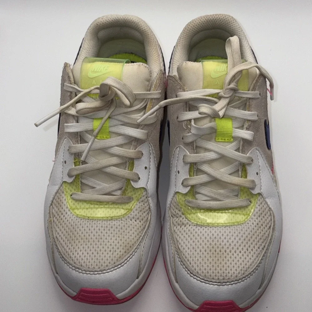 Women's Nike Air Max DD2955-100 White Running Sneakers Size Women's 6
